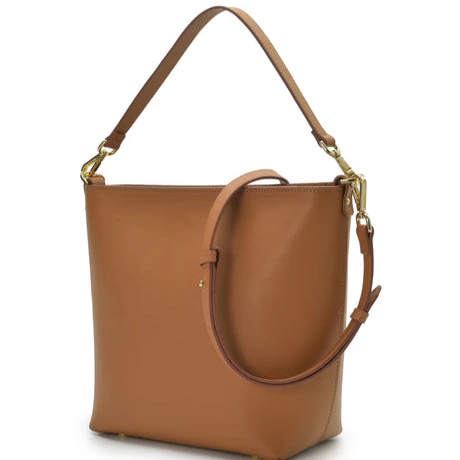 Leandra
Bolso de hombro multiposición de piel color camel