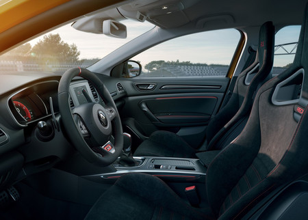 Renault Megane Rs Trophy 14