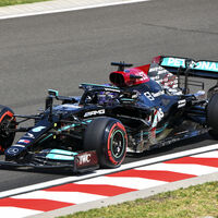 Sigue la guerra fría en la Fórmula 1: Lewis Hamilton hace la pole reteniendo a Max Verstappen en la Q3