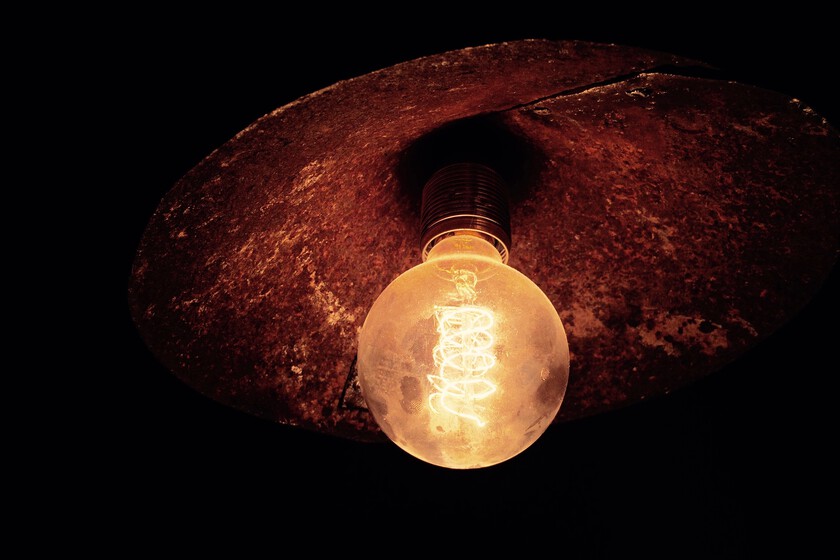 Light Darkness Lamp Electricity Light Bulb Pear 1049706 Pxhere Com