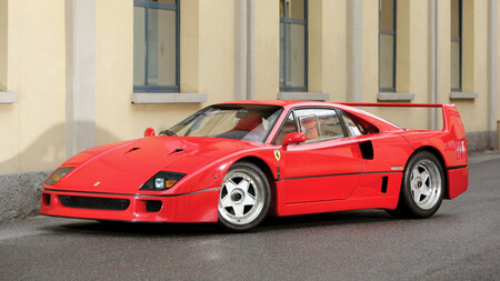 F404