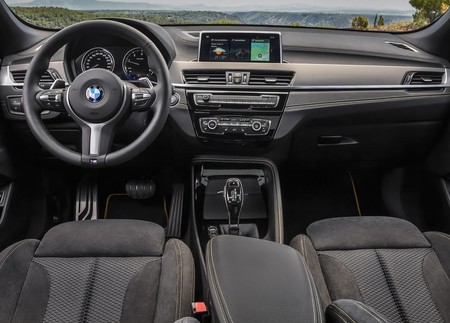 Bmw X2 11