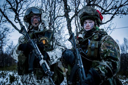 Two Soldiers From Finnish Jaeger Company Of The Pori 3ecaef 1024