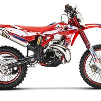 ¿Ganas de Enduro? Beta nos trae sus novedades en la gama RR Racing