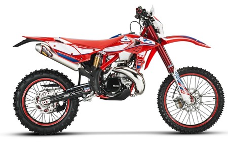 ¿Ganas de Enduro? Beta nos trae sus novedades en la gama RR Racing