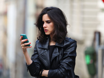 "Lo peor es que te acostumbras": algunos comentarios e insultos que tienen que aguantar las mujeres en redes sociales