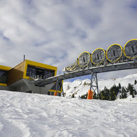 Suiza acoge el funicular más empinado del mundo