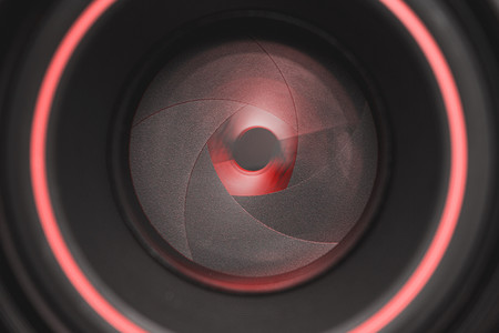 Nikon proyecta una pérdida del 70% en ganancias de operaciones debido a los efectos del Coronavirus