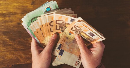 El euro está en su valor más bajo en 20 años y te afecta por tres razones muy importantes