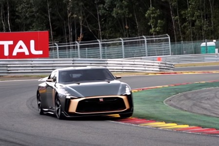 El Nissan GT-R50 no quiere ser un coche de adorno, se ha ido a Spa-Francorchamps y ¡suena de fábula!