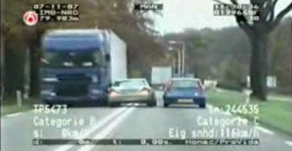 Persecución policial a un Mercedes Clase C en Holanda