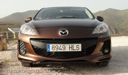 Mazda3 1.6 CRTD 115 cv frontal rediseñado