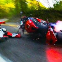 Se estampa contra un árbol con una Honda CBR1000RR-R y a los dos días de salir del hospital se gasta 30.000 euros en otra