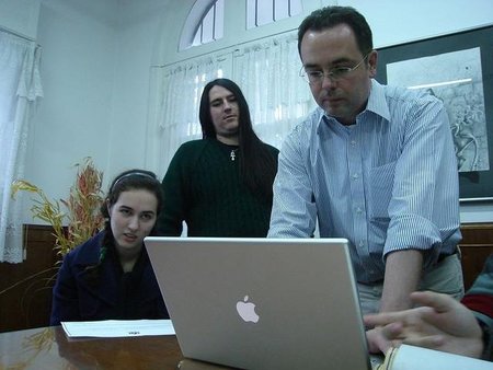 El uso del ordenador de la empresa para fines privados y el control a ejercer por el empresario