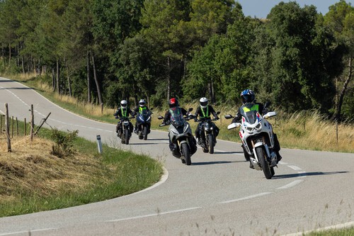 Motos de Honda de ruta por España