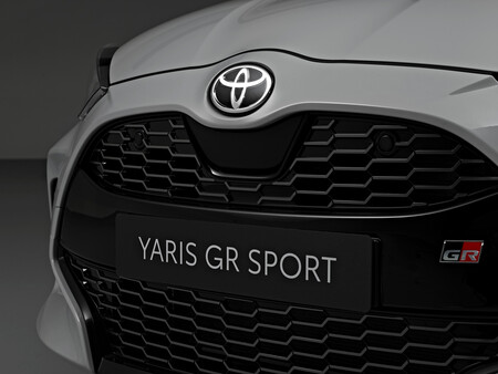 Toyotayarisgrsport2022