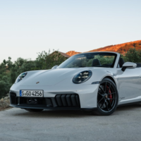Ni el único auto que le gusta a todo el mundo se salva de la electrificación: el Porsche 911 híbrido ya está en México, este es su precio