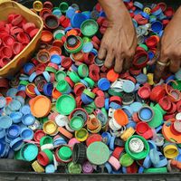 Llevamos décadas pensando que el reciclado de plásticos valía para algo. Quizá nos equivocáramos
