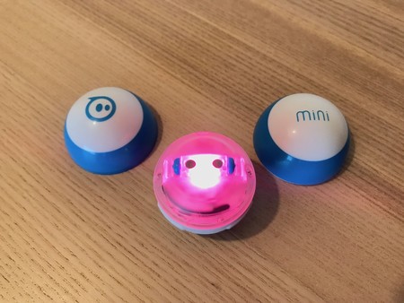 Sphero Mini, análisis: una divertidísima esfera teledirigida que puedes programar sin tener ni idea