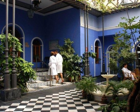 ¿Qué significa “tomar las aguas”? Turismo termal y balnearios del mundo (y el pueblo spa)