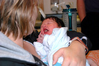 El cerebro de las mujeres responde más intensamente ante la tristeza y el dolor ajenos