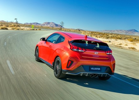 Hyundai Veloster Turbo 2019 10