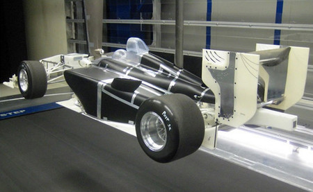 El Dallara SF14 de la Super Fórmula para la próxima temporada ha pasado ya los "crash test"