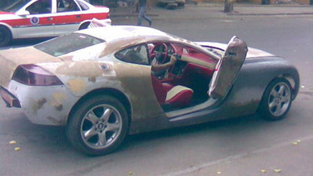 Coche ruso artesanal