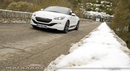 Peugeot RCZ R, toma de contacto