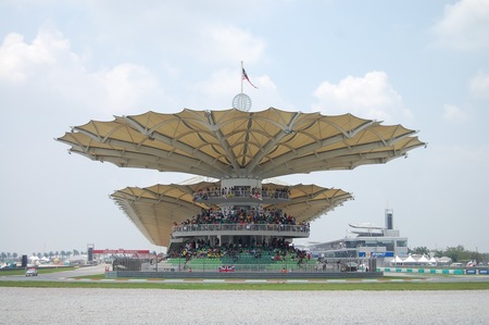 Visitando Malasia Torre Petronas en Sepang