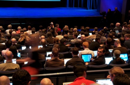 Las pistas de lo que viene, a un mes para la keynote: Rumorsfera