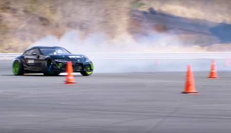 Toyota GR Supra 2JZ Daigo Saito drift video