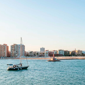 Playas tranquilas, arroces marineros, buen pescado y alcachofas con pedigrí: el oasis de Castellón en el que disfrutar del verano 