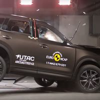 Euro NCAP tortura al Mazda CX-5, al Jeep Compass y al Opel Grandland X y les da cinco estrellas tras el golpe