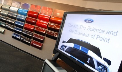 Ford cambia de colores