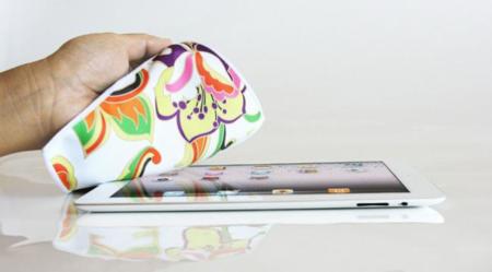 ¿Sabes que tu smartphone puede estar lleno de bacterias? Te proponemos cómo limpiarlo