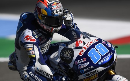 Jorge Martín recupera el liderato de Moto3 al imponerse en el 1 contra 5 de Assen