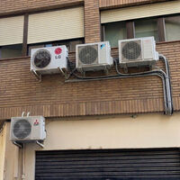 En tu fachada puedes poner todos los aires acondicionados que quieras: pero cuidado con el artículo 7.1 de la LPH
