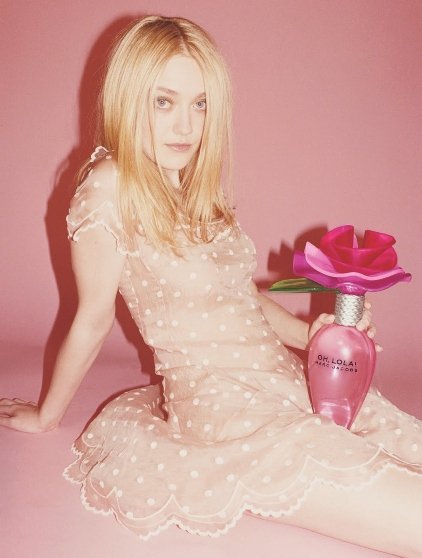 Dakota Fanning, eres demasiado provocativa para los ingleses...