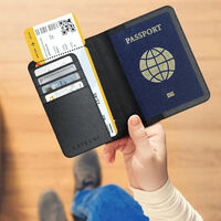 Los cinco localizadores de Satechi con formatos más prácticos: desde estuches de gafas hasta fundas de pasaportes 