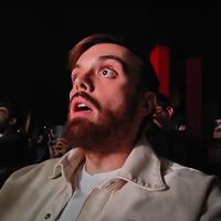 Así ha sido el raro encuentro entre Ibai Llanos y el padre de Lamine Yamal en el Balón de Oro 2025: "Está gritando"  