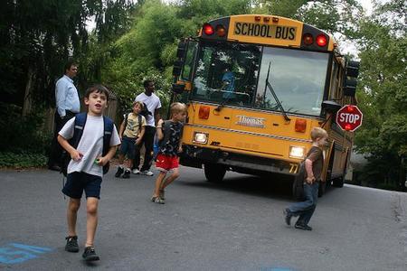 Por una mayor seguridad vial en los entornos escolares