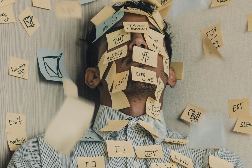 "La relación actual con el trabajo es enfermiza. El estrés está en máximos": así puedes identificar la adicción al trabajo