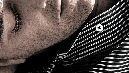 El fantasma de las Modas Pasadas: las iniciales en la camisa