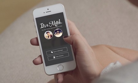La última idea de Tinder solo sirve para facilitar (más aún) el acoso