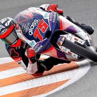 Albert Arenas pone la directa hacia el título marcando el mejor tiempo de Moto3 en Portimao