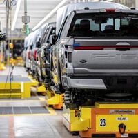 Ford duplicará la producción de su pick up eléctrica F-150 Lightning