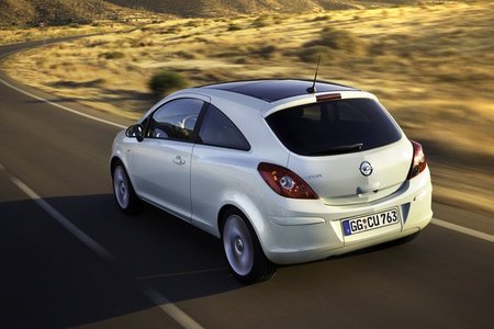 Otros mil Opel Corsa y Adam se suman a la llamada a revisión por el problema de la dirección