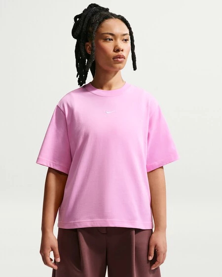 Nike Sportswear Essentials