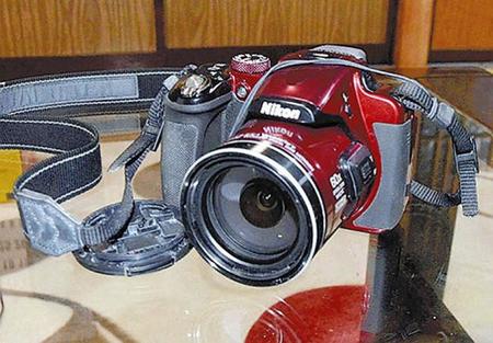 Nikon honra a uno de los fallecidos en la erupción del Ontake reparando su cámara y recuperando sus fotos